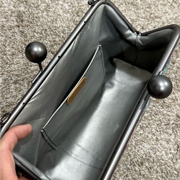 Sequin Embroidered Leather Handmade Kisslock Clutch Bag with 2 Strap Styles - Picture 16 of 16